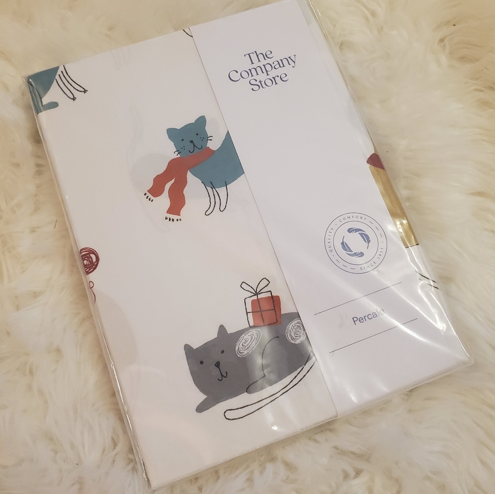 The Company Store Percale Shower Curtain - Winter Cats